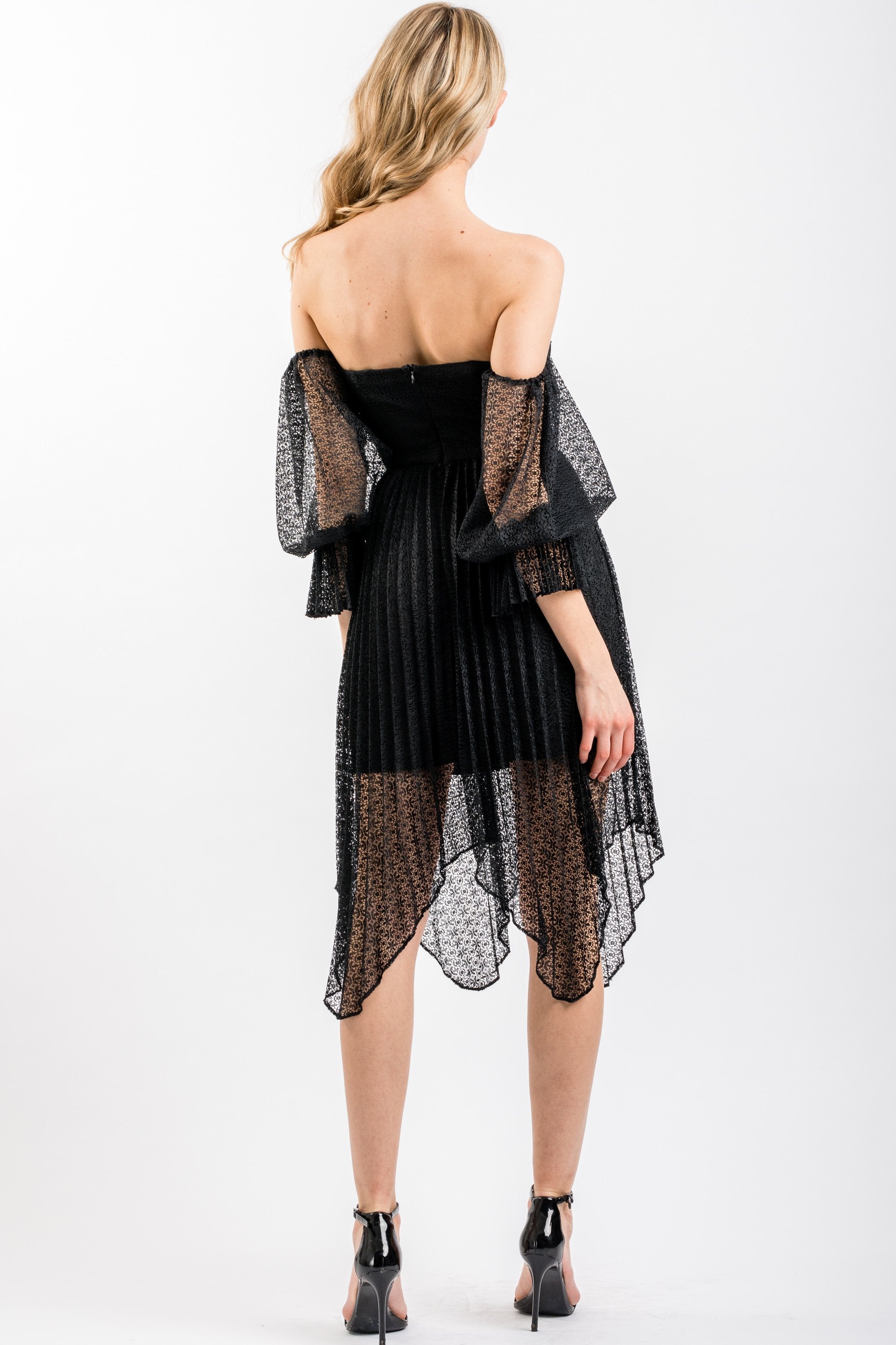 keepsake Ignite Dress Black - Room 29