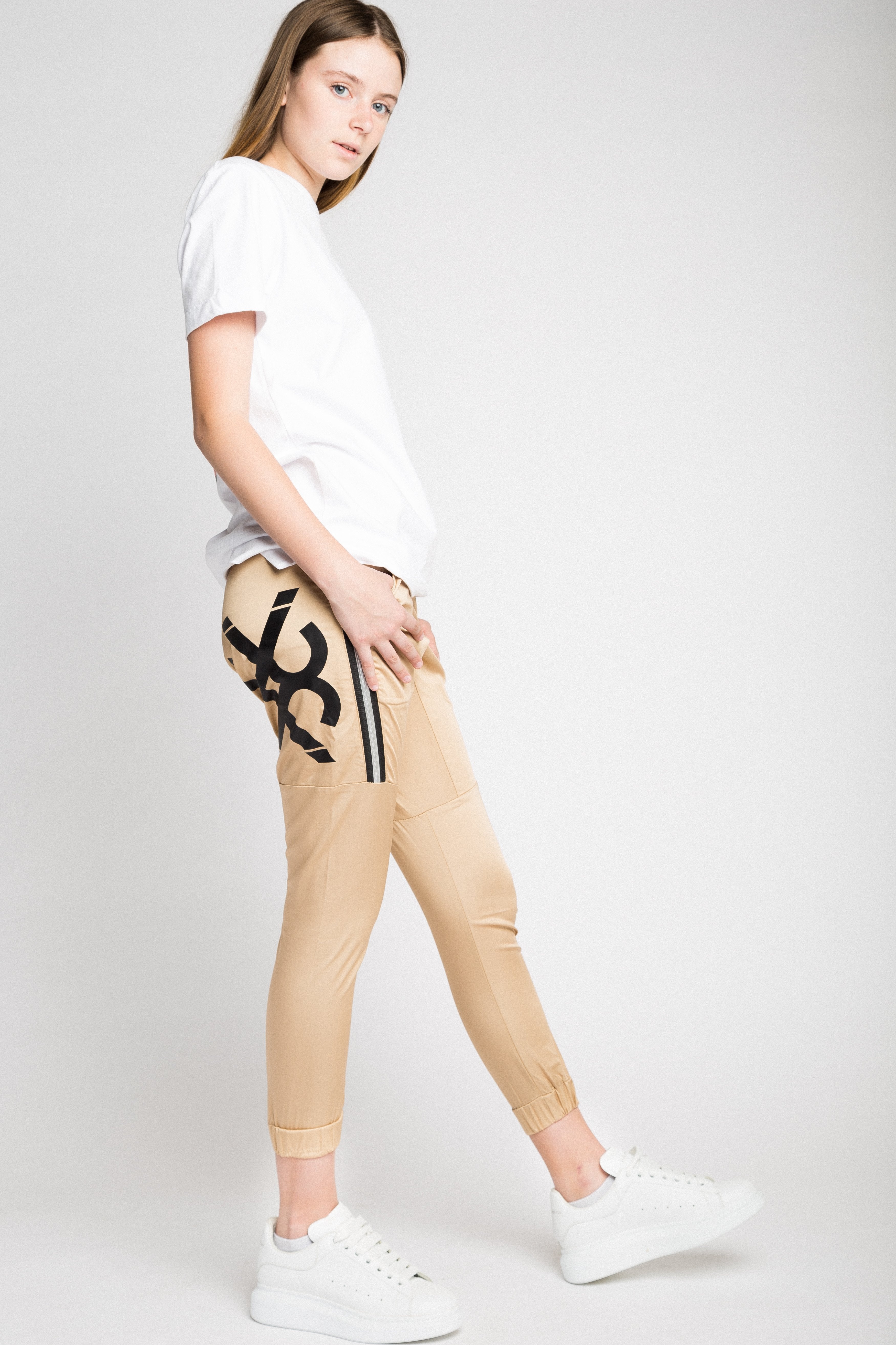 The J Canada Logo Joggers Khaki - Room 29