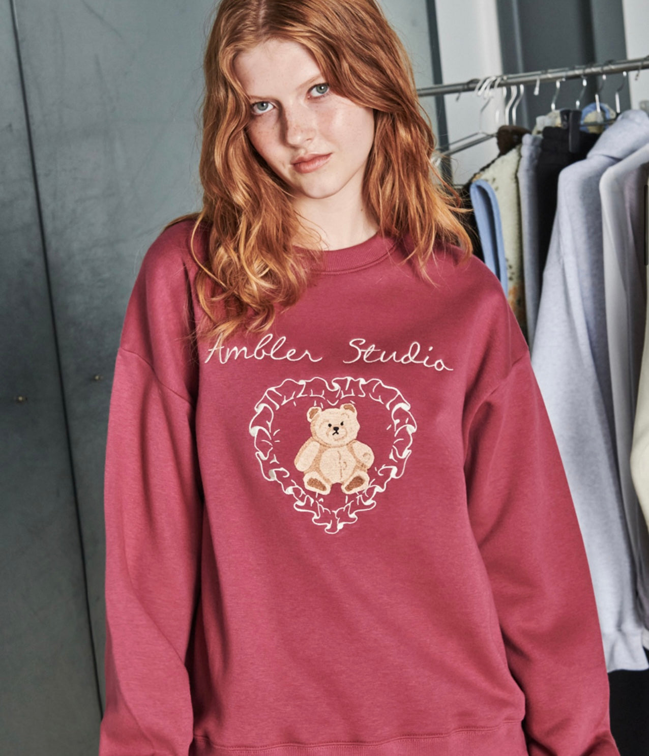 Tシャツ・カットソー +AMBLER+ I Bear U Overfit Raglan Sweatshirt Oatmeal AMM1214 Ambler • Millie Style Store