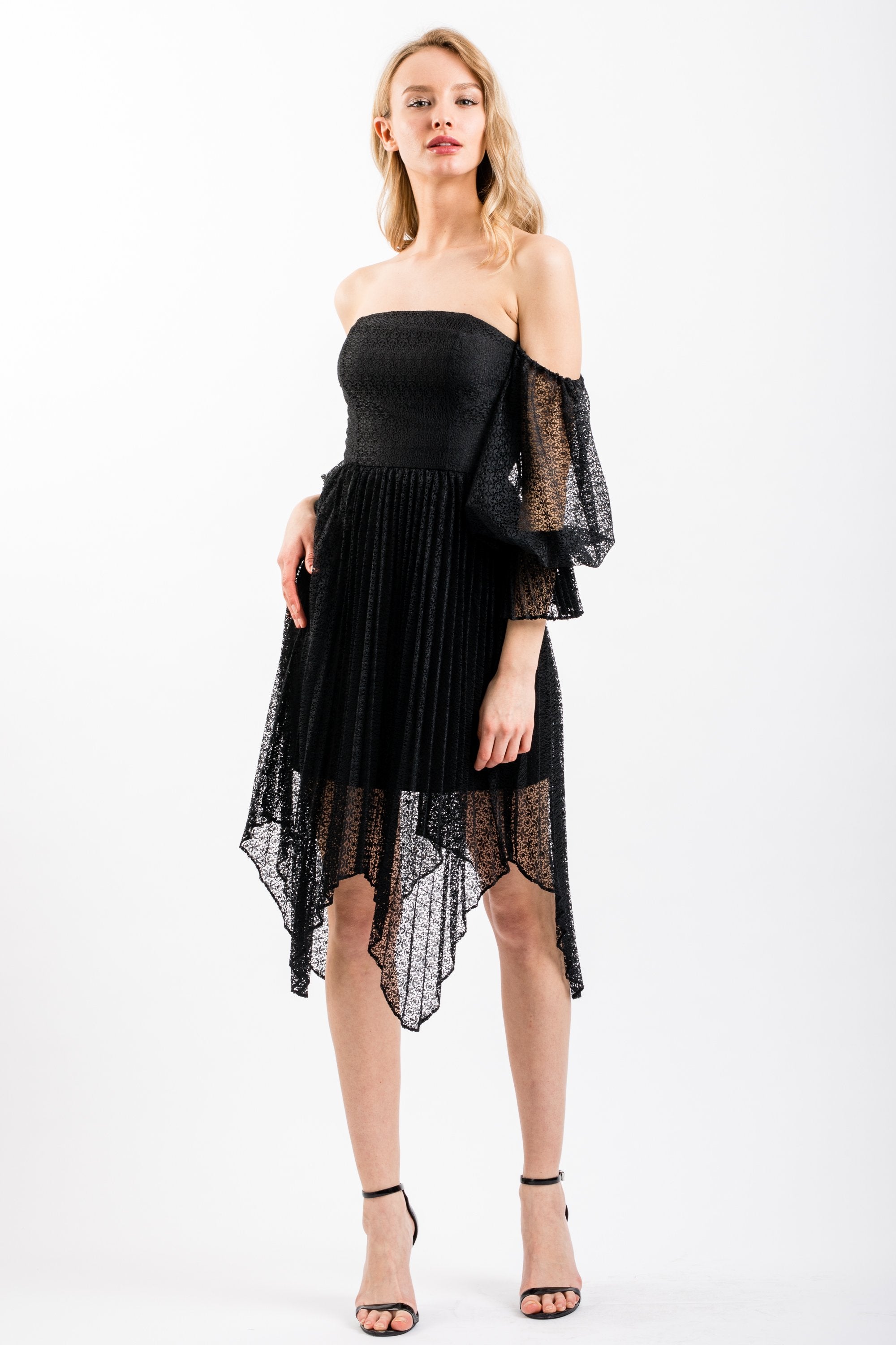 keepsake Ignite Dress Black - Room 29